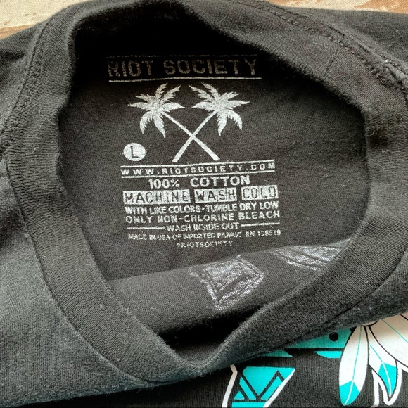 Riot Society Tribal Print Bear Elephant Graphic T - Picture 3 of 7